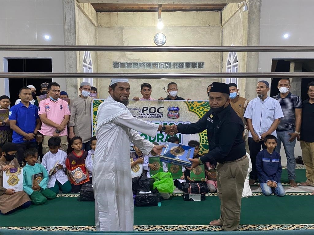 Berkah Ramadhan, Pajero Owners Community Indonesia (POC) Bagi 10001 Alquran