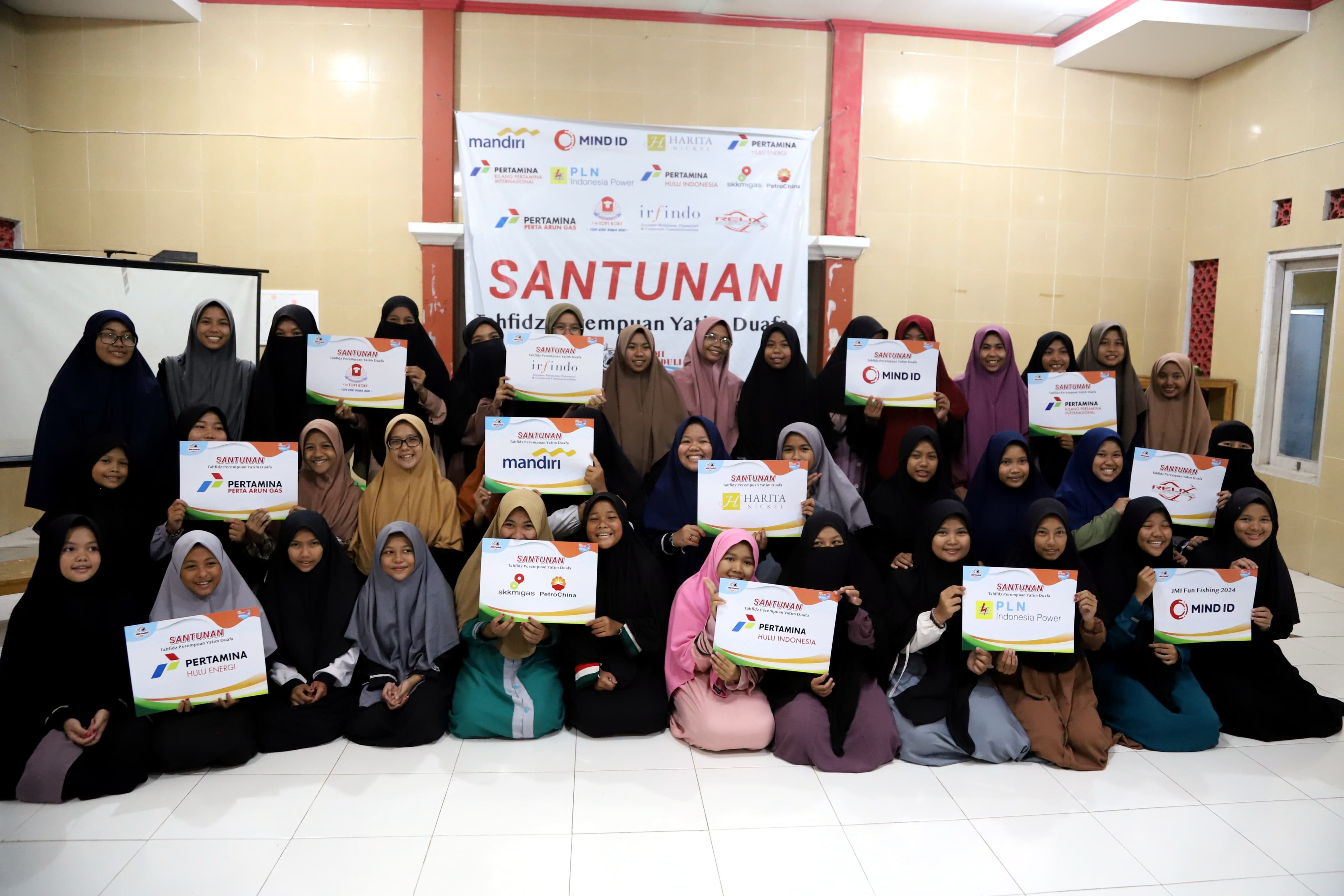 Jurnalis Mancing Indonesia Santuni Santri Perempuan Yatim Duafa Penghafal Al-Quran