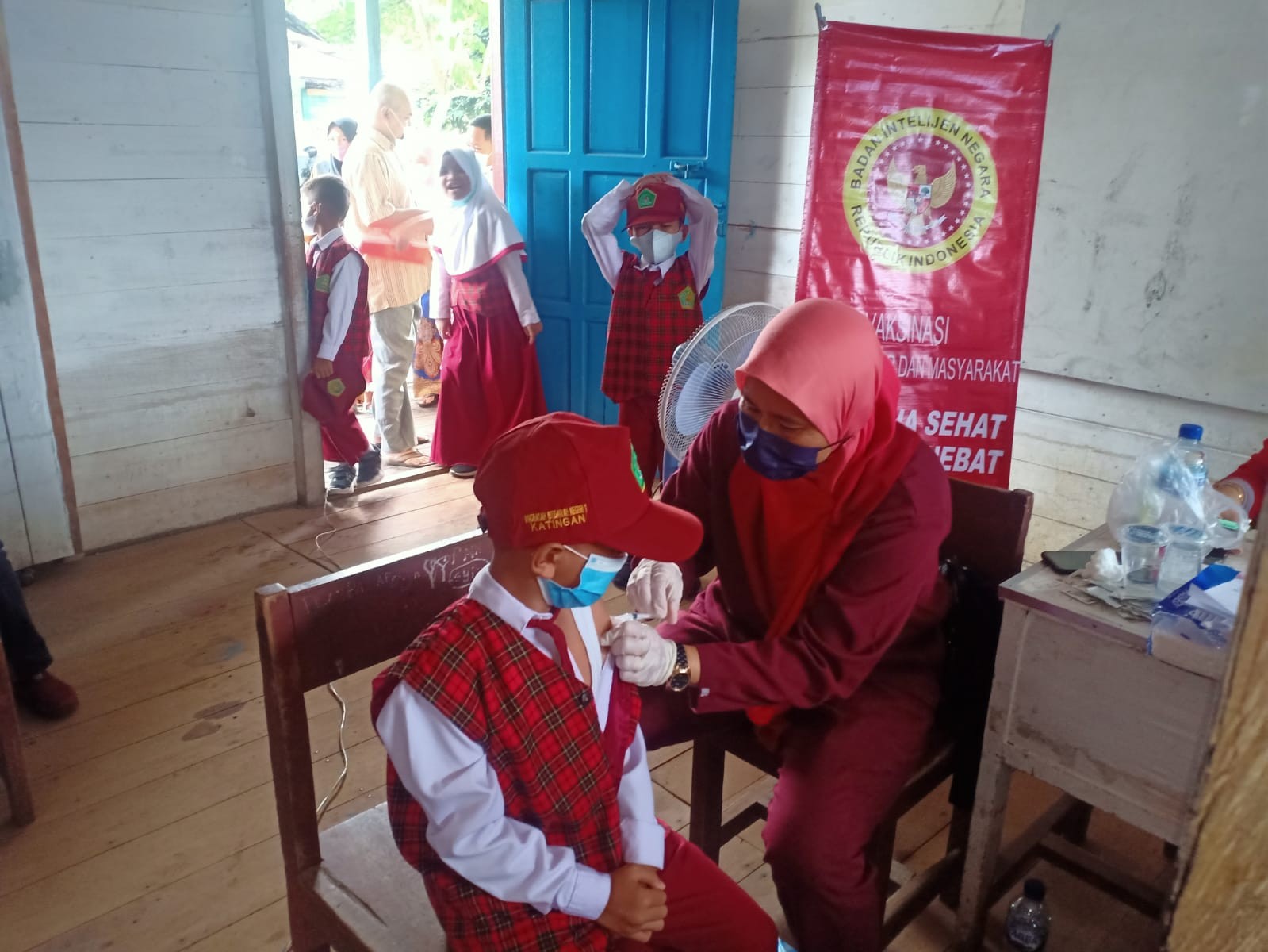 Badan Intelijen Negara Daerah (Binda) Kalteng Laksanakan Vaksinasi Sebanyak  4.485 Orang