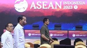 Presiden Jokowi Optimis KTT ASEAN ke 43 Jakarta Eratkan Kolaborasi Negara–Negara Anggota ASEAN