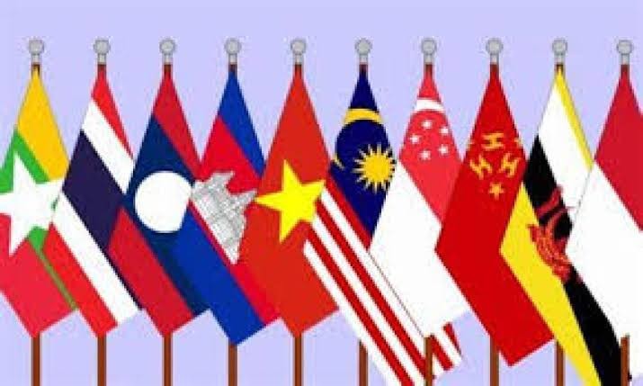 Hasil KTT ASEAN: Upaya Pemulihan Ekonomi Akibat Krisis Global