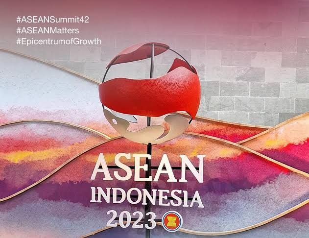 Keketuaan Indonesia di KTT ASEAN ke-43 Mampu Wujudkan Era Baru dalam Berbisnis di Negara Kawasan